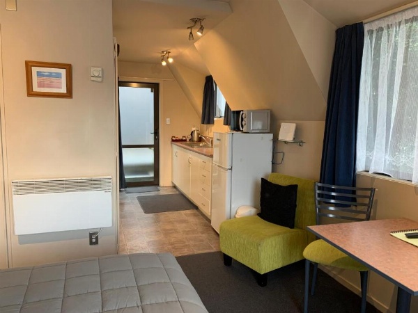 Wakatipu View Apartments image 26